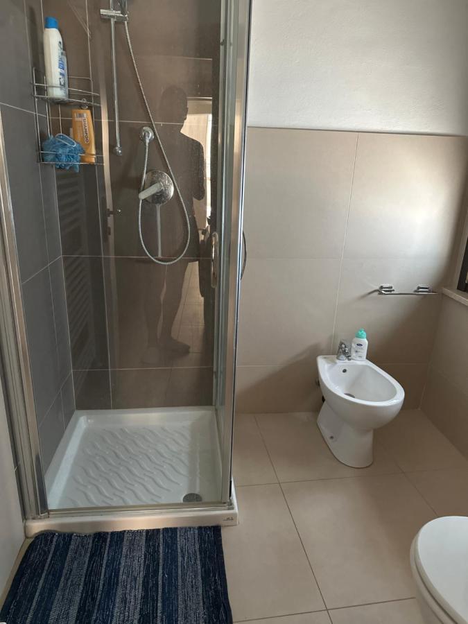Apartmán Grande Stanza Matrimoniale In Palazzo Signorile Mirandola Exteriér fotografie